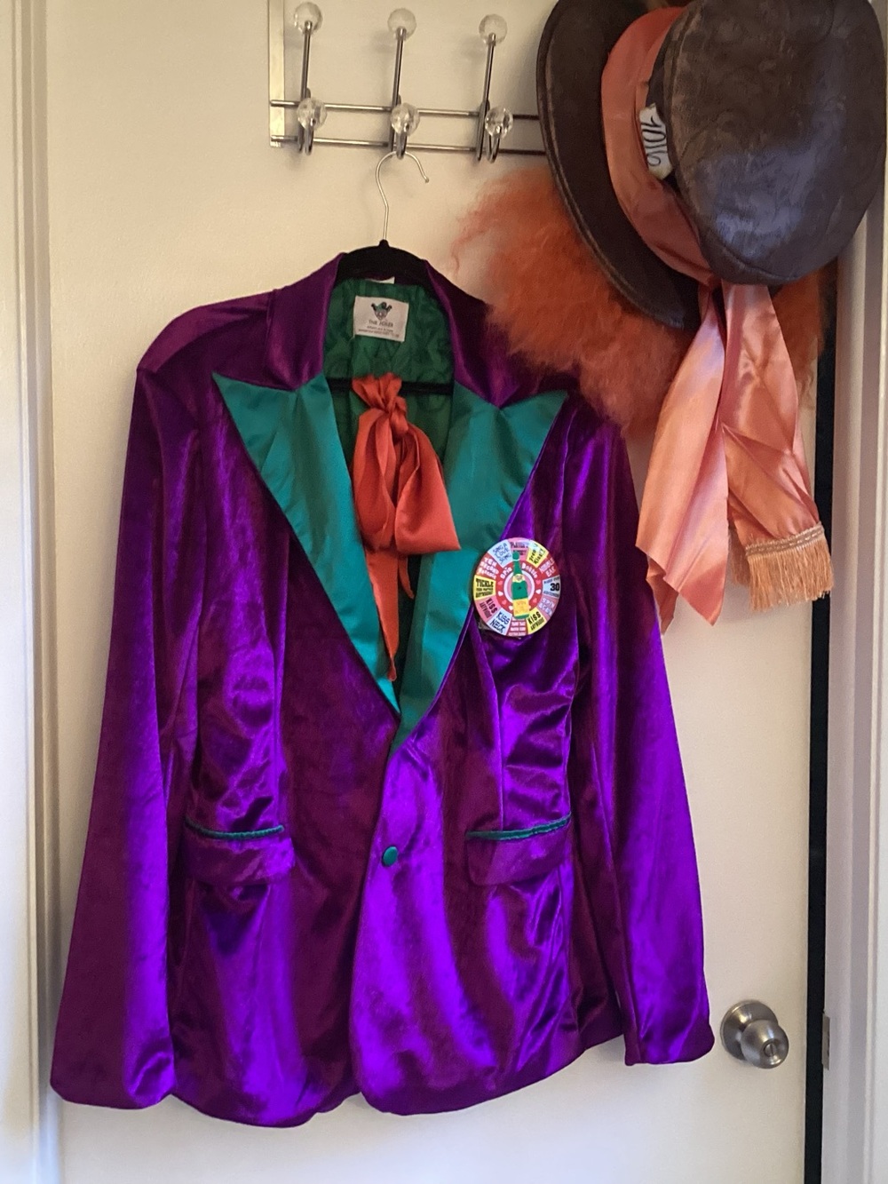 Mad Hatter Halloween Costume Size Large clean wore once